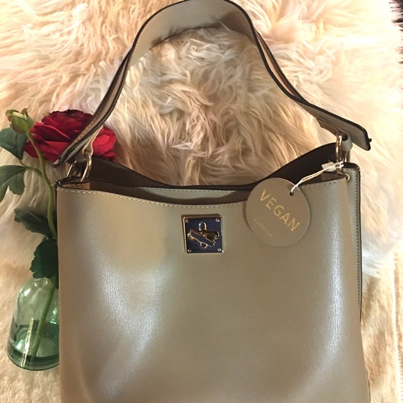 Taupe VeGan handbag. - Picture 4 of 8
